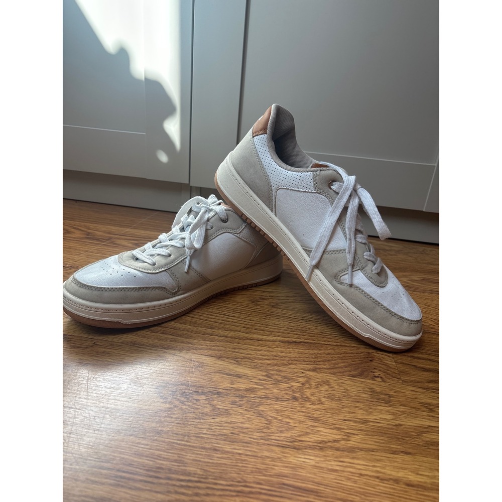 Levis Turner Mens Low Top Sneakers White Tan LV707502 Size 9M